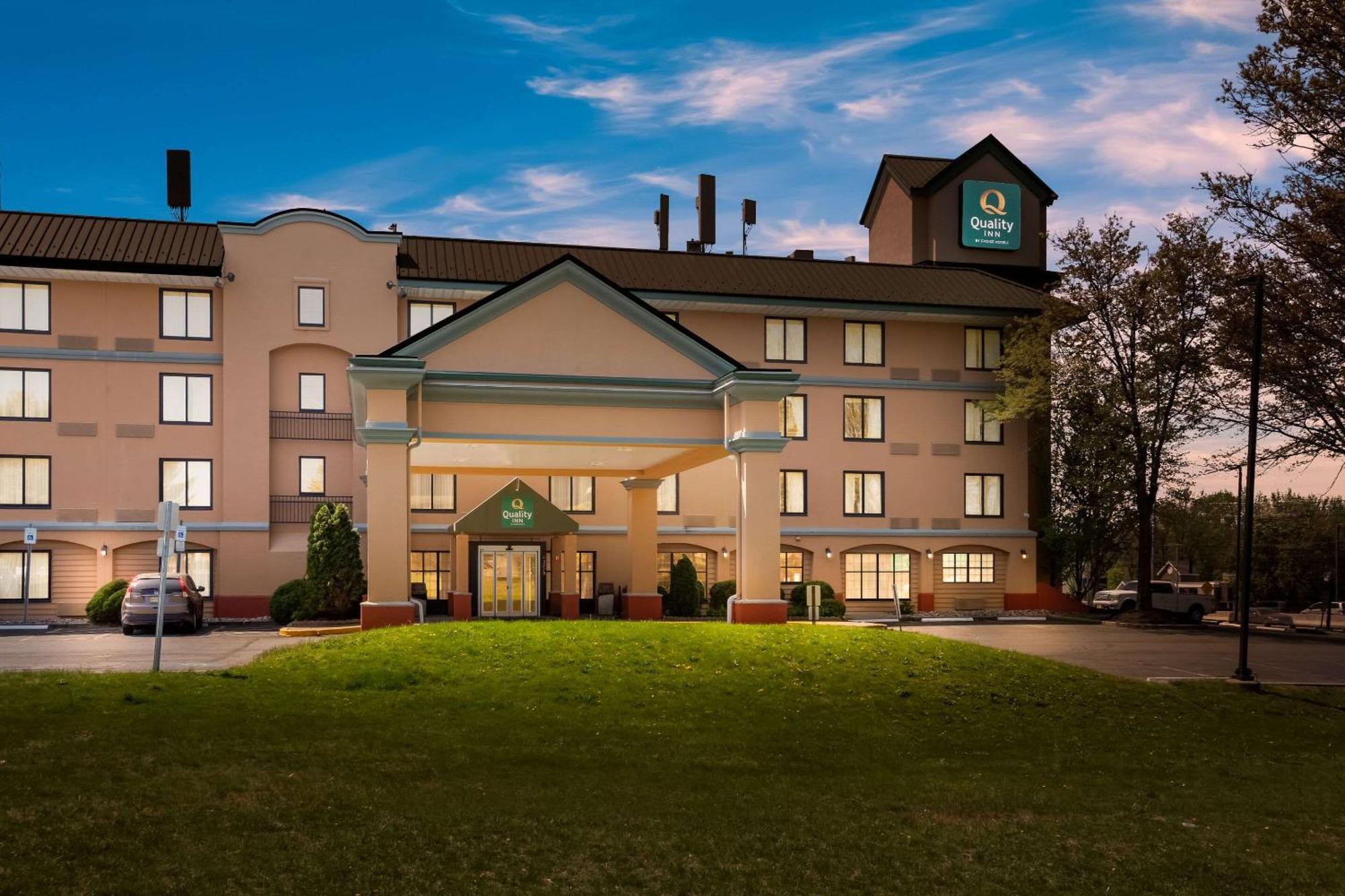 Quality Inn Near Princeton Lawrence Eksteriør billede