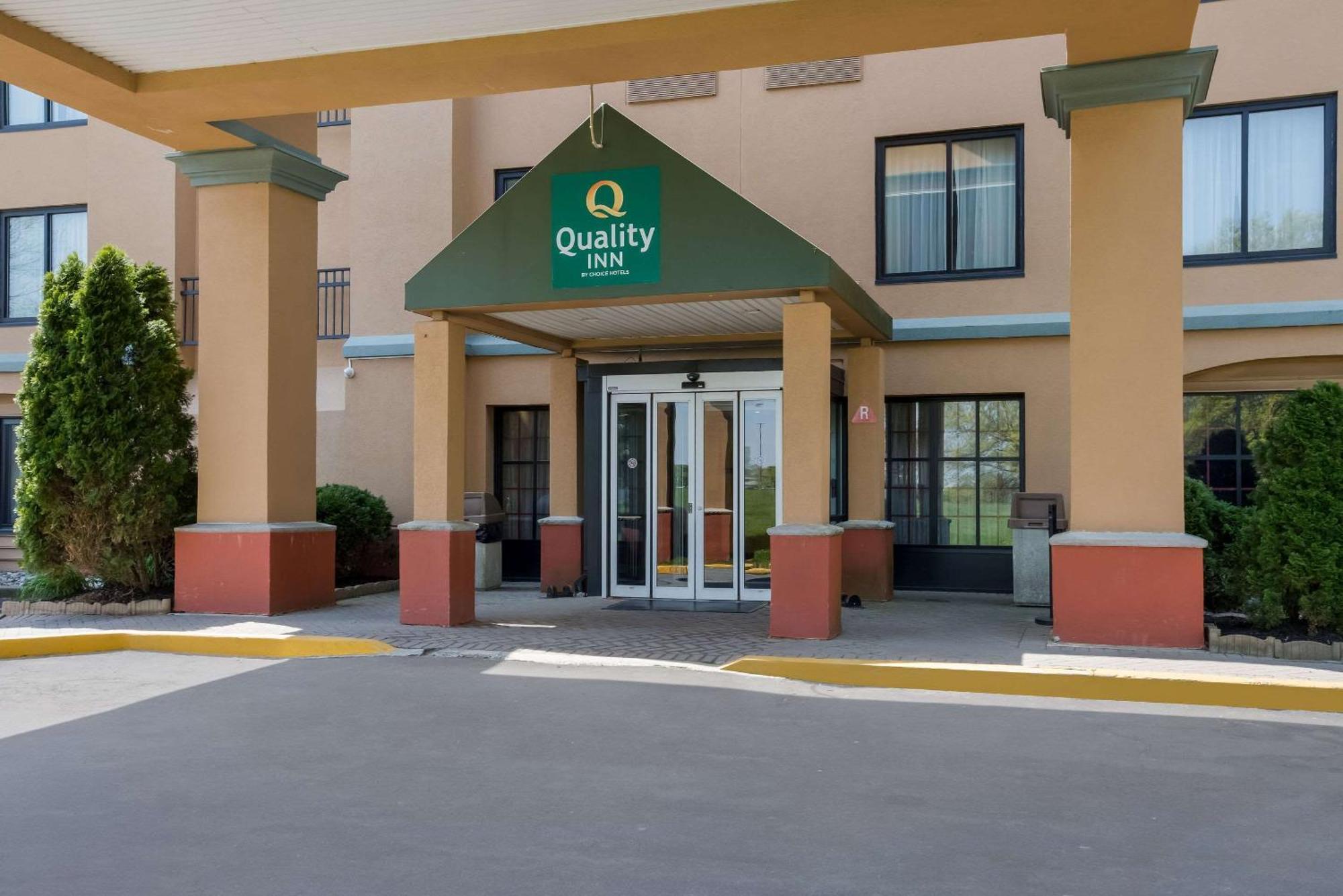 Quality Inn Near Princeton Lawrence Eksteriør billede