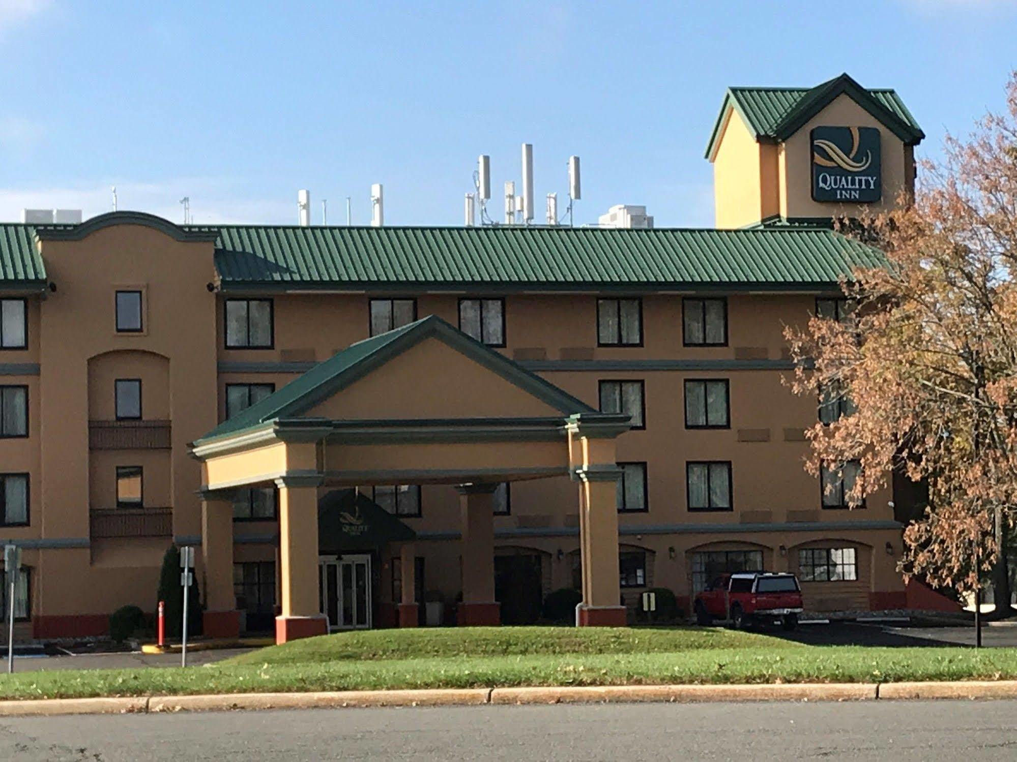 Quality Inn Near Princeton Lawrence Eksteriør billede